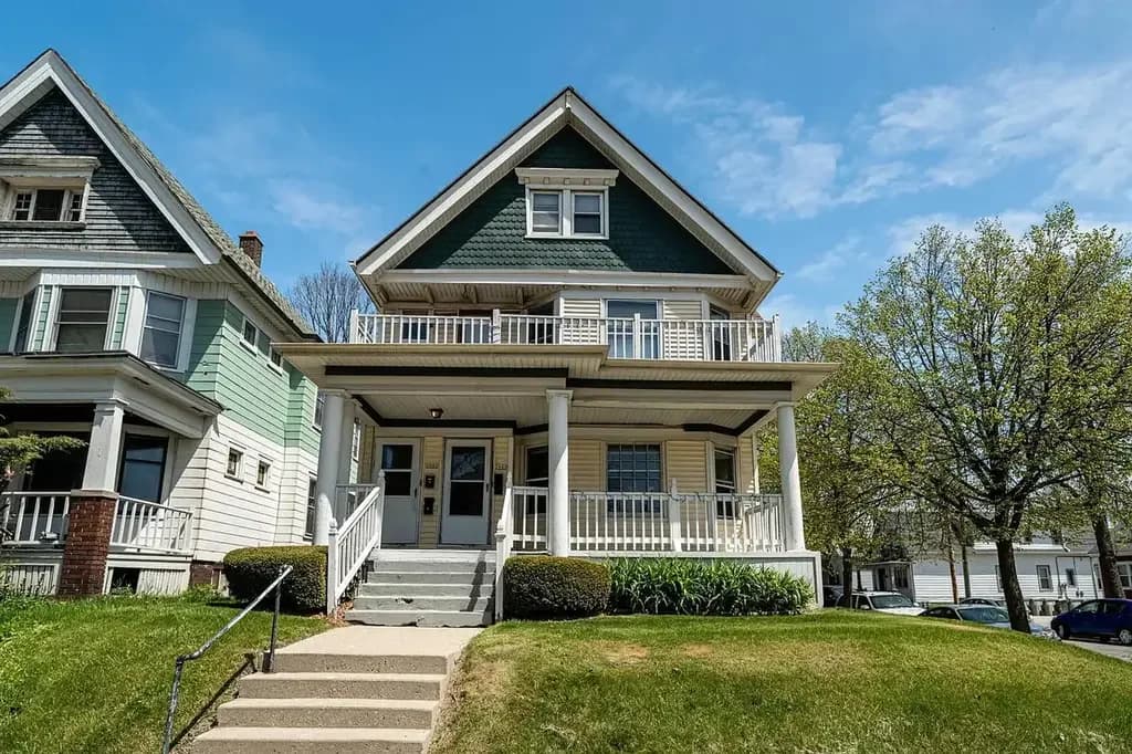 Milwaukee County apartments for rent - Property image - 3178 N Booth St - 1