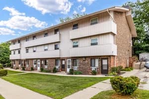 Milwaukee County apartments for rent - Property image - 2310 E Webster Pl - 3