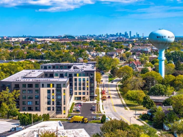 Milwaukee County apartments for rent - image - yardi_image_1790577926626_37_29832257