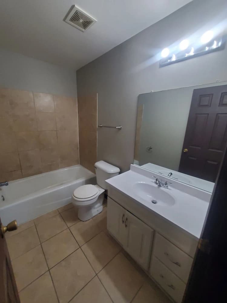 Milwaukee County apartments for rent - image - property-image-1793043056595.jpg