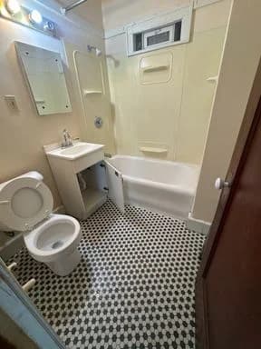 Milwaukee County apartments for rent - image - 2527 S. 13th St- 08.jfif