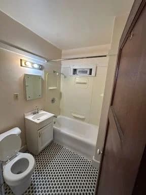 Milwaukee County apartments for rent - image - 2527 S. 13th St- 05.jpg