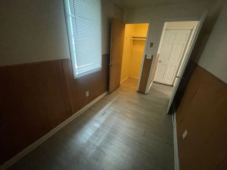 Milwaukee County apartments for rent - image - large (1).jpg