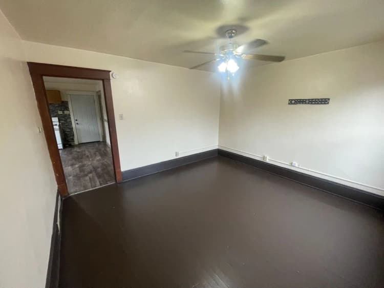 Milwaukee County apartments for rent - image - large (12).jpg