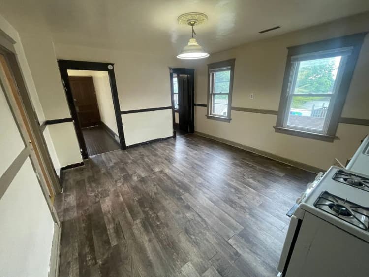 Milwaukee County apartments for rent - image - large (15).jpg