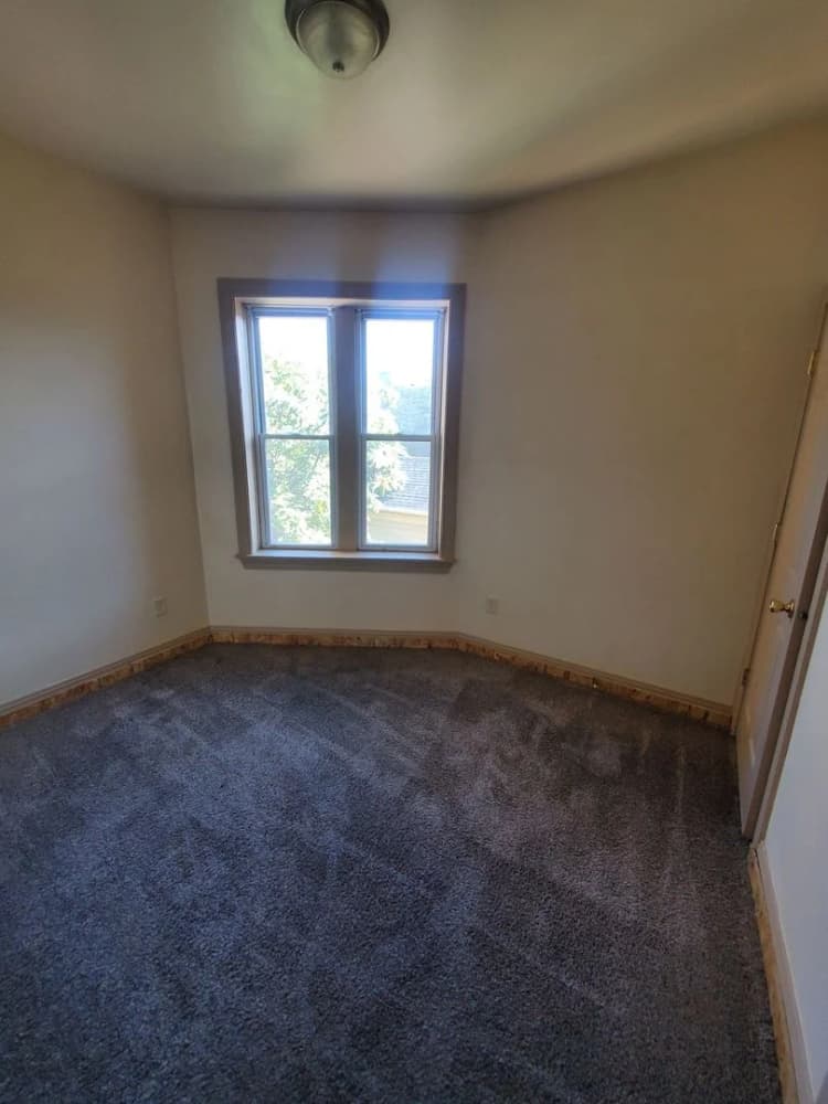 Milwaukee County apartments for rent - image - 1235 W National Ave06.jpg