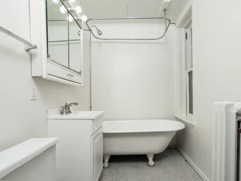 undefined apartments for rent - image - 60a29f1a5b7f93.70977668839.jpg
