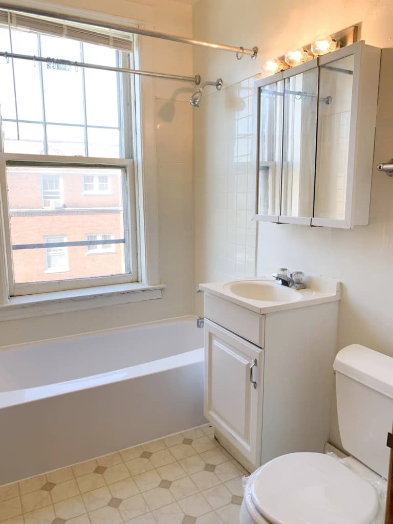 undefined apartments for rent - image - 62fd2ce0364e56.32231935718.jpg