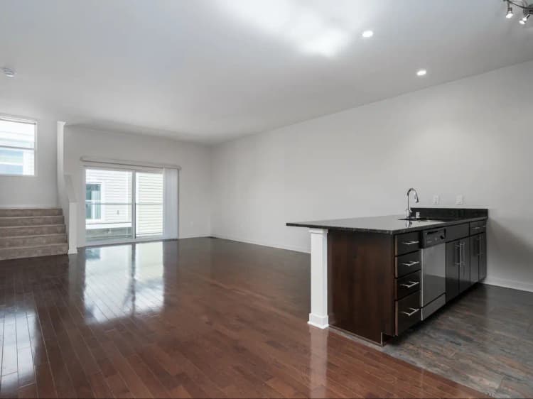 undefined apartments for rent - image - 609992e9abccc7.84394111273.jpg