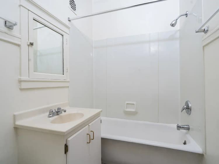 undefined apartments for rent - image - 609d7d69a280f9.87673586288.jpg