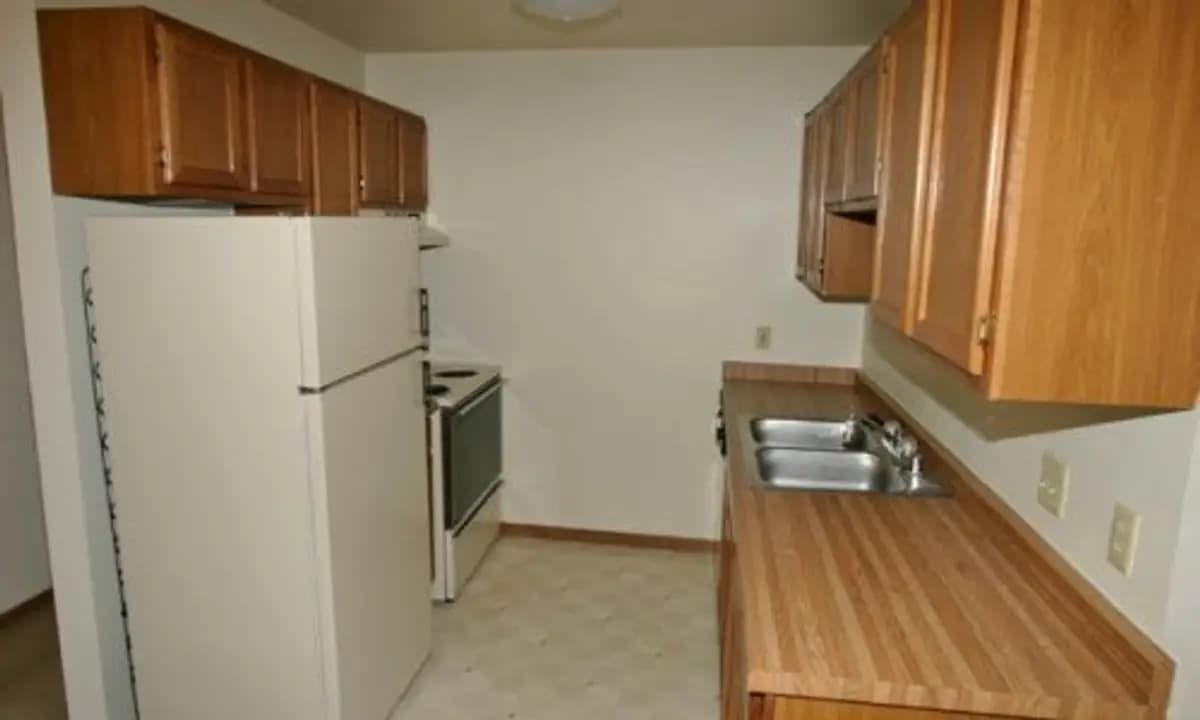 undefined apartments for rent - image - cp-kitchen_orig-ppqa1s3cnu5ln1wvtdz3dkid2tgxttyx1v19b9z06w.jpeg