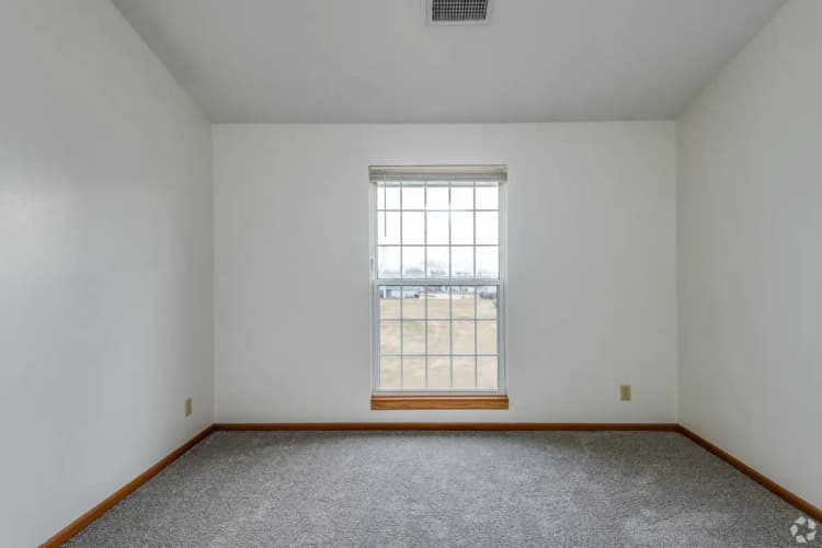 undefined apartments for rent - image - the-gables-apartments-oak-creek-wi-1br-1ba---1015sf (3).jpg