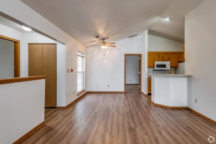 undefined apartments for rent - image - the-gables-apartments-oak-creek-wi-2br-2ba---1250sf (4).jpg