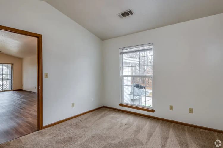 undefined apartments for rent - image - the-gables-apartments-oak-creek-wi-2br-2ba---1250sf (5).jpg