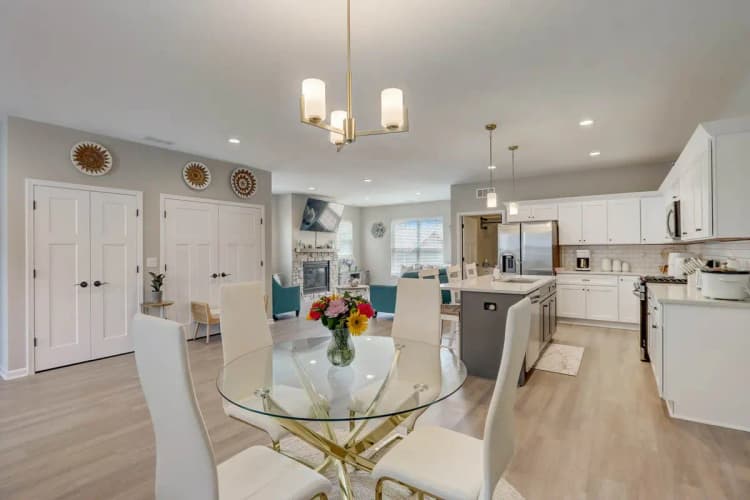 undefined apartments for rent - image - 13-web-or-mls-S-Superior-Pl-013-min.jpg