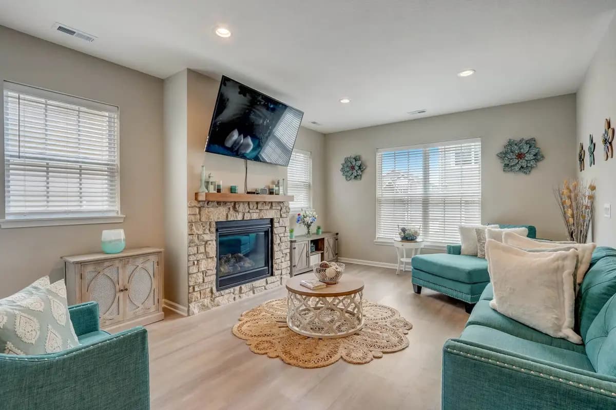 undefined apartments for rent - image - 16-web-or-mls-S-Superior-Pl-016-min.jpg