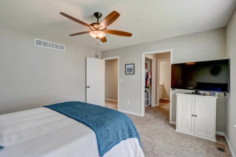 undefined apartments for rent - image - 26-web-or-mls-S-Superior-Pl-026-min.jpg