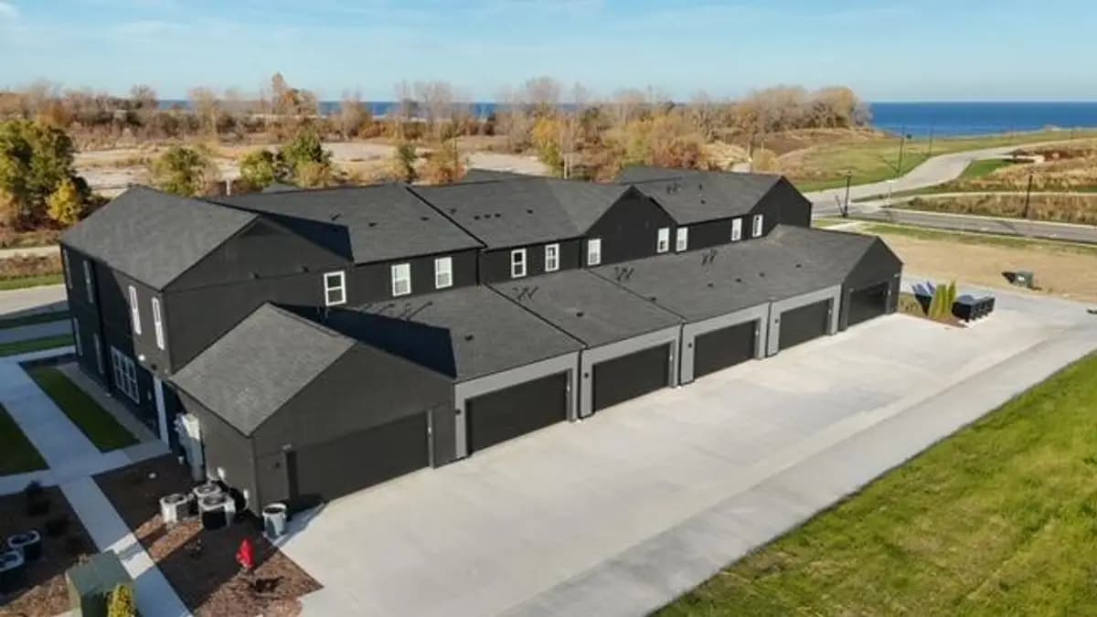 undefined apartments for rent - image - 4013-lk-vis-pkwy-oak-creek-wi-building-photo (17).jpg