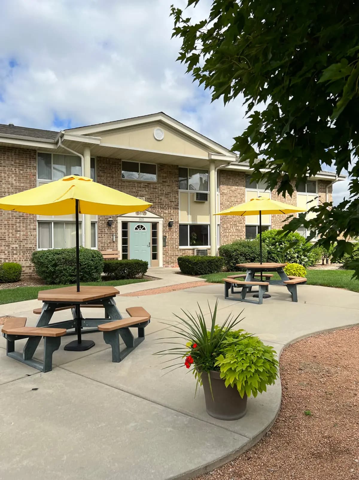 undefined apartments for rent - image - vip-bbq-patio-yellow-umbrellas-1-24_orig.jpg