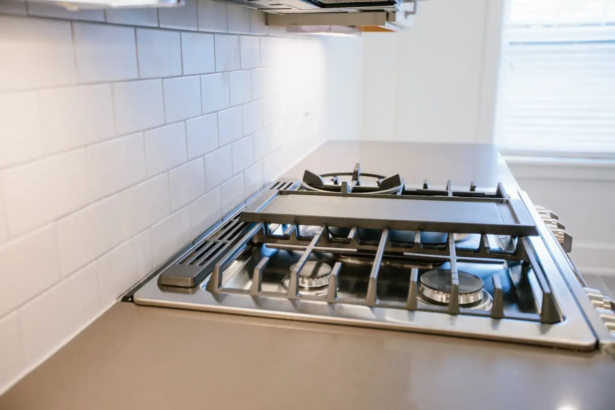 undefined apartments for rent - image - imgi_100_38691010-EB87-43E9-8F2E-E399E15CBB4F.webp