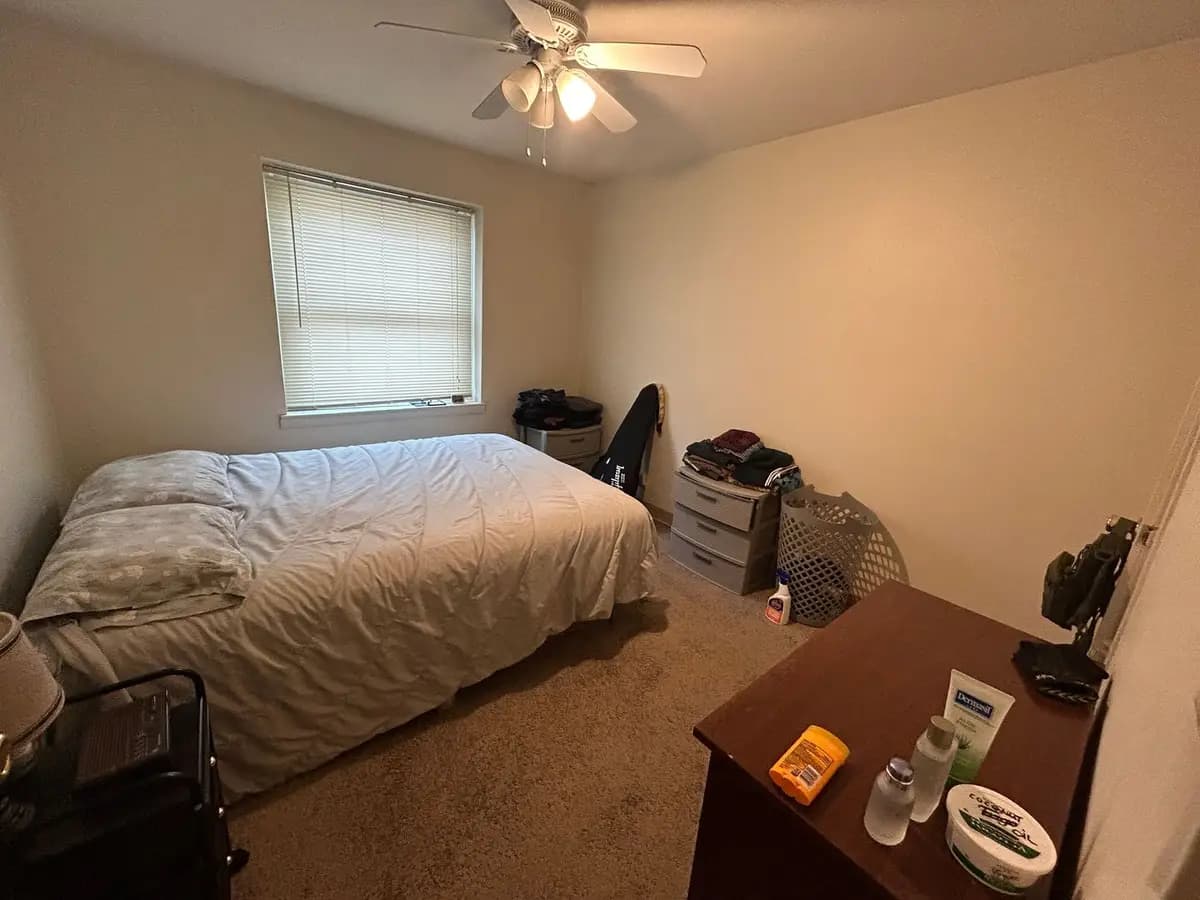 undefined apartments for rent - image - large (42).jpeg