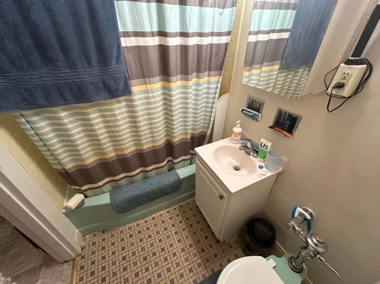 undefined apartments for rent - image - large (44).jpeg