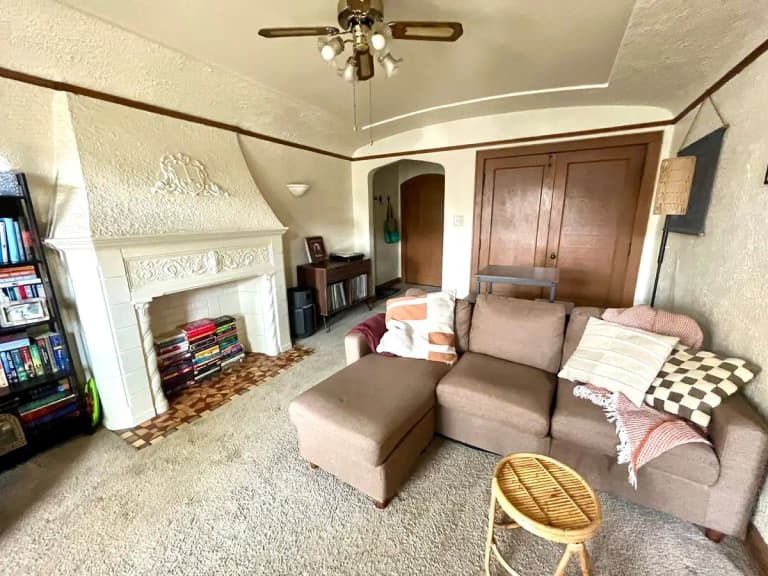 undefined apartments for rent - image - large (1).jpeg