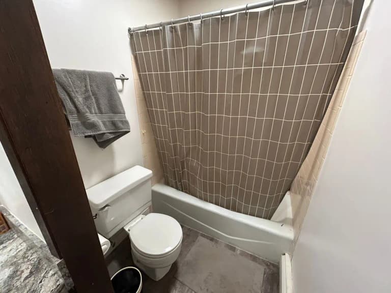 undefined apartments for rent - image - large (29).jpeg