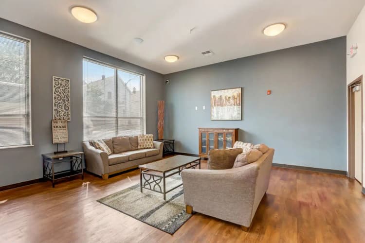 undefined apartments for rent - image - imgi_16_1483-web-or-mls-E Brown St 302-003.webp