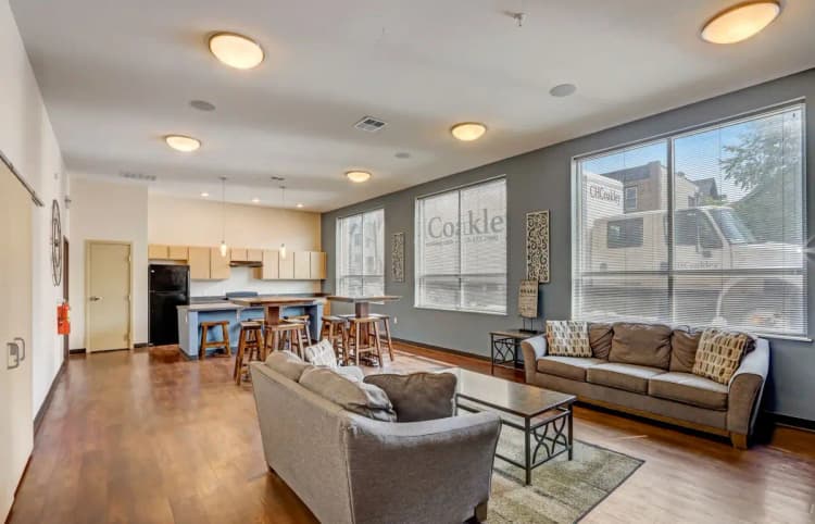 undefined apartments for rent - image - imgi_17_1484-web-or-mls-E Brown St 302-004.webp