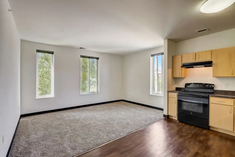 undefined apartments for rent - image - imgi_20_1488-web-or-mls-E Brown St 302-008.webp