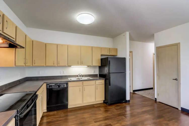 undefined apartments for rent - image - imgi_22_14810-web-or-mls-E Brown St 302-010.webp