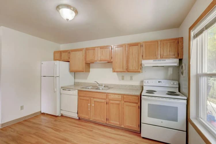 undefined apartments for rent - image - imgi_17_3017-web-or-mls-S 64th St 67526-007.webp