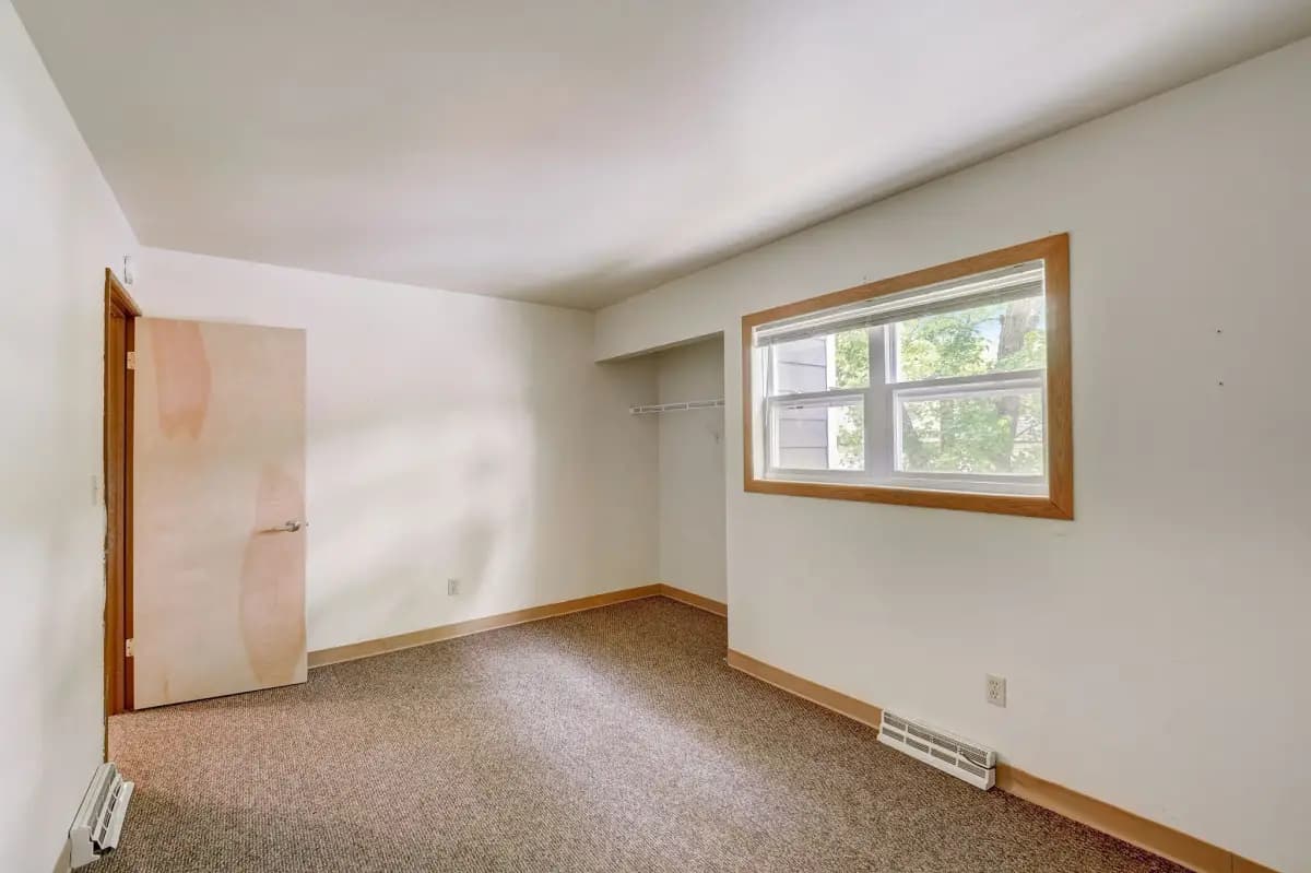 undefined apartments for rent - image - imgi_4_30116-web-or-mls-S 64th St 67526-016.webp