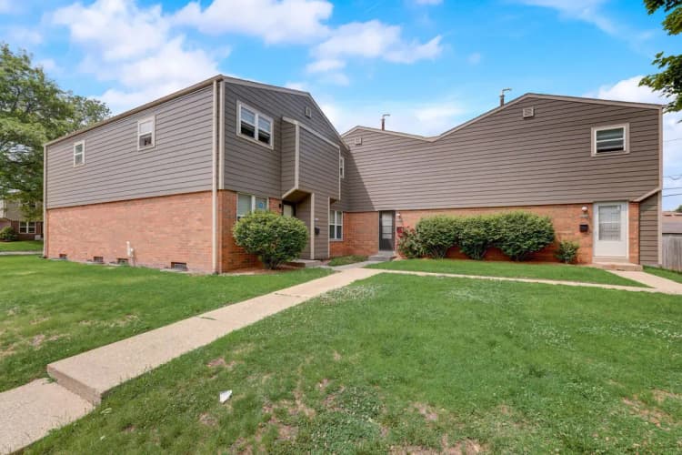 undefined apartments for rent - image - imgi_9_30131-web-or-mls-S 64th St 67526-031.webp