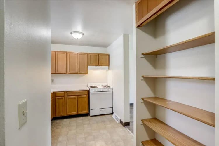 undefined apartments for rent - image - imgi_19_30905-W Vliet St Unit 2020-005.webp