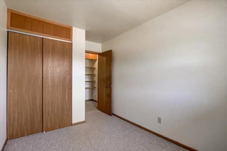 undefined apartments for rent - image - imgi_23_30917-W Vliet St Unit 2020-017.webp