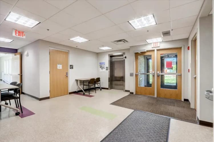 undefined apartments for rent - image - imgi_6_30931-W Vliet St Unit 2020-031.webp