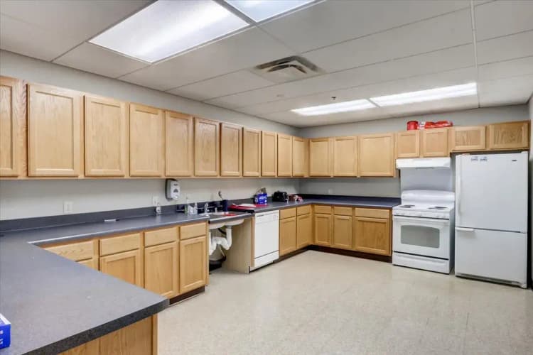 undefined apartments for rent - image - imgi_9_30924-W Vliet St Unit 2020-024.webp