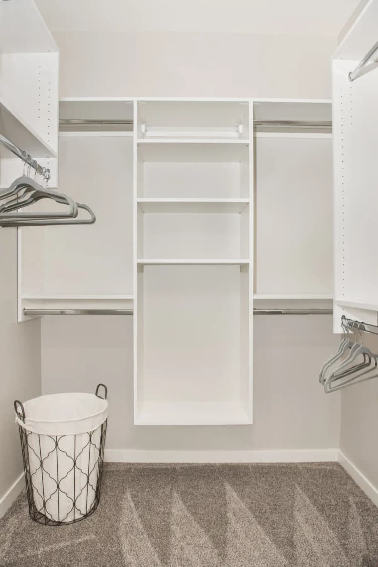 undefined apartments for rent - image - 5c94ff895ba9b3.78390059769.webp