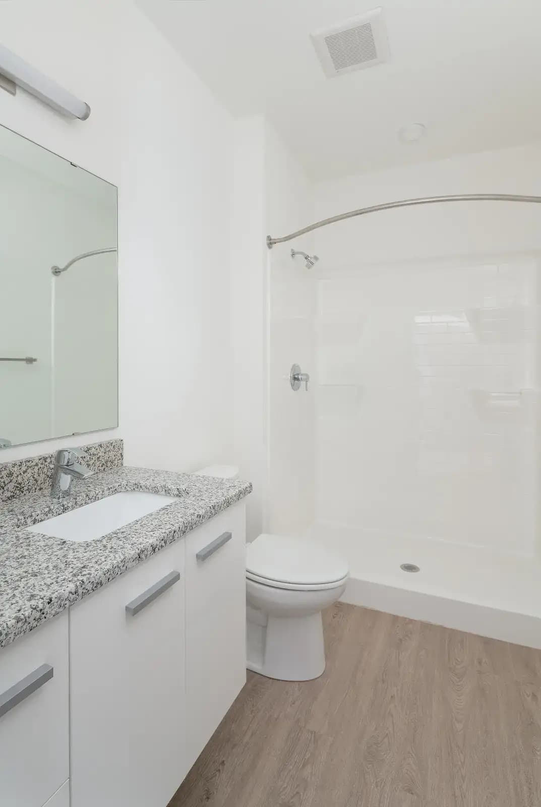 undefined apartments for rent - image - quartet_apartments_bathroom.jpeg.webp