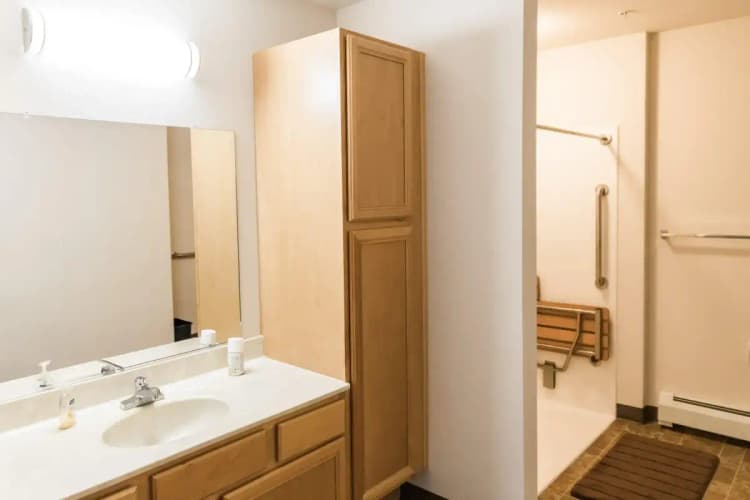 undefined apartments for rent - image - imgi_33_BecherTerrace-15-scaled.webp