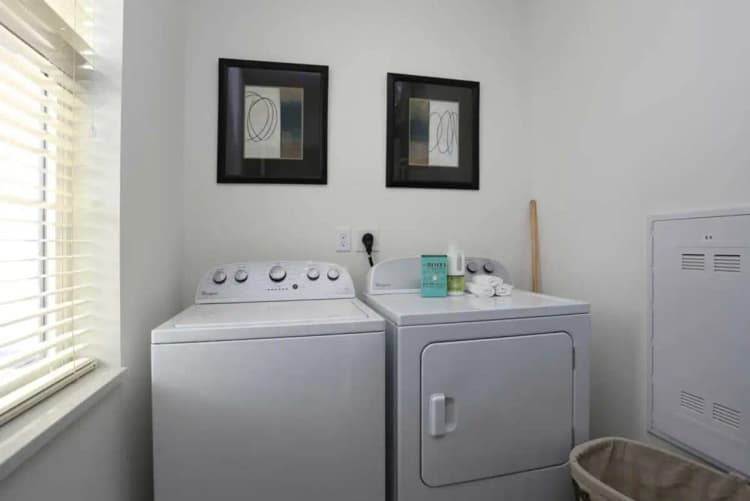 undefined apartments for rent - image - 1633_on_the_park_laundry_area.jpeg.webp