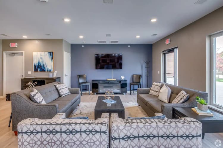 undefined apartments for rent - image - 4.1633_on_the_park_glendale_wi_clubroom.jpeg.webp