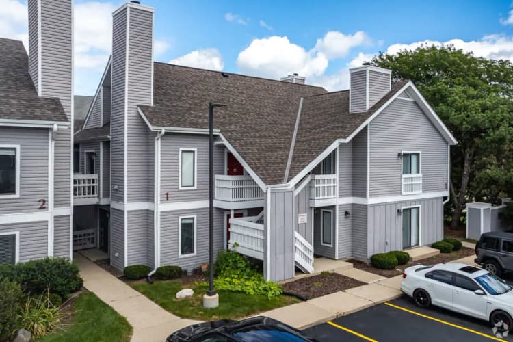 undefined apartments for rent - image - the-glen-luxury-townhomes-glendale-wi-building-photo.jpg