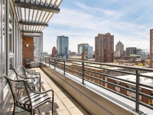 undefined apartments for rent - image - 2 BR Penthouse with gorgeous downtown views and wraparound balcony. A must see!