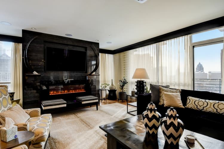 undefined apartments for rent - image - Floor to ceiling windows and luxurious furnishings make this downtown penthouse a true hidden gem.