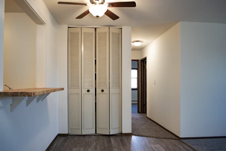 undefined apartments for rent - image - 2 Bed / 1 Bath - 1,000 SF - Kitchen