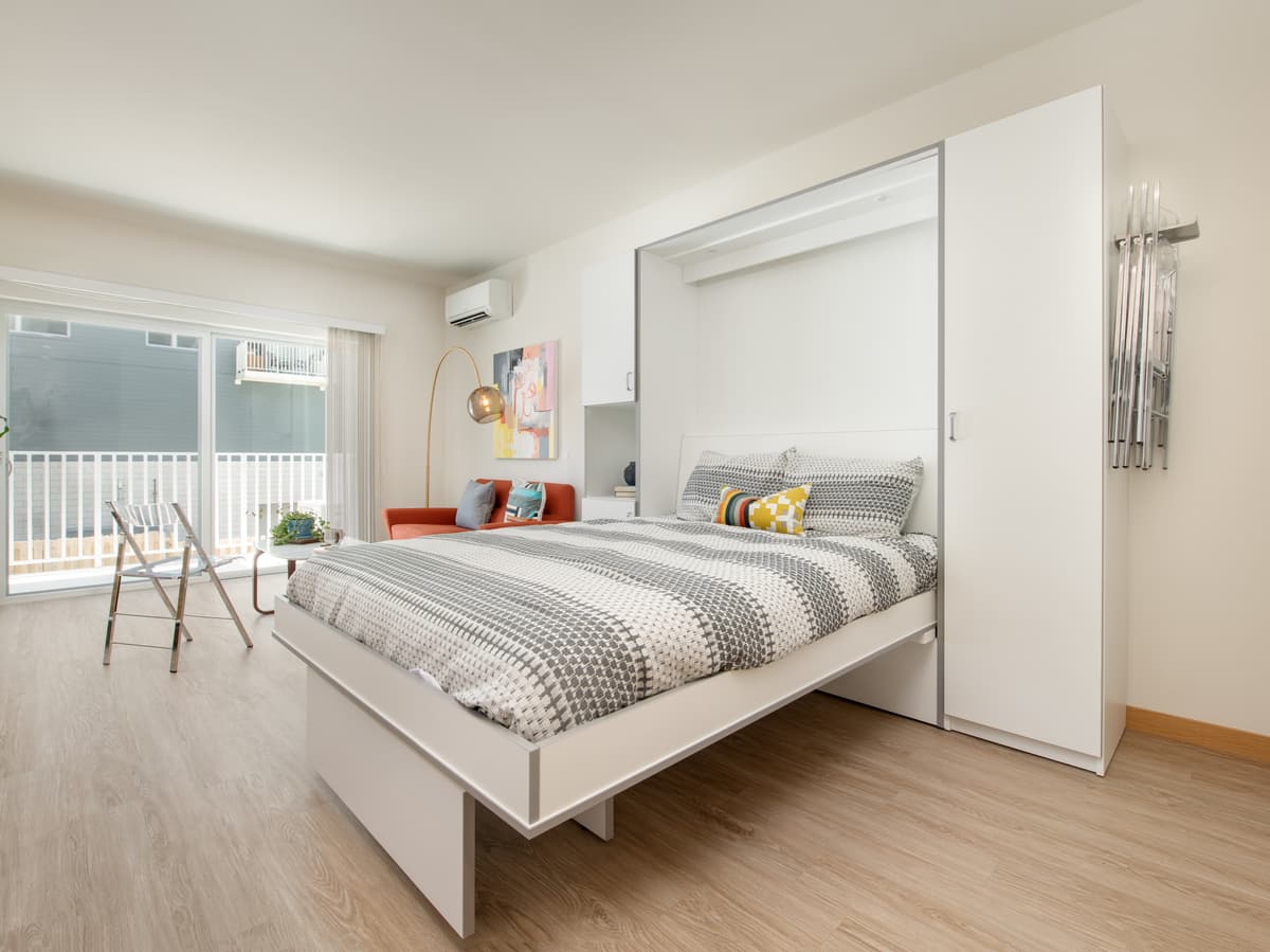 undefined apartments for rent - image - Traveler Studio - 405 SF