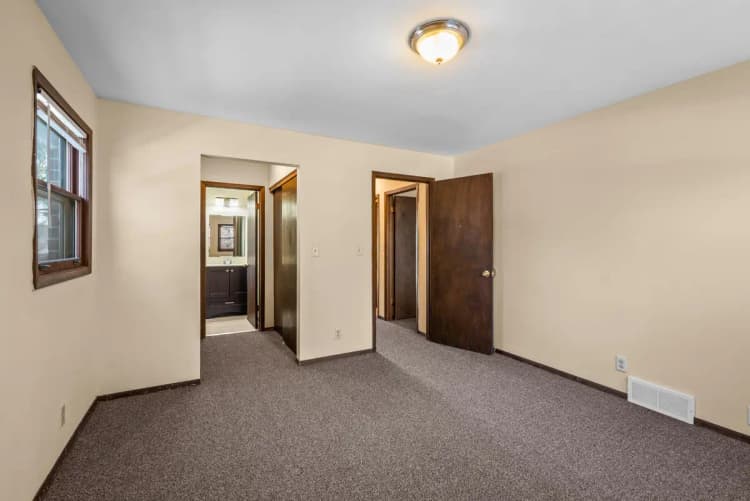 undefined apartments for rent - image - 2020-W-Good-Hope-Rd-1-11.jpg